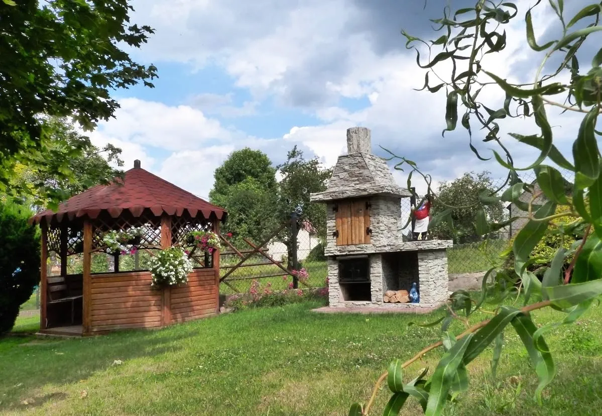 zdjęcie: altanka i wędzarnia